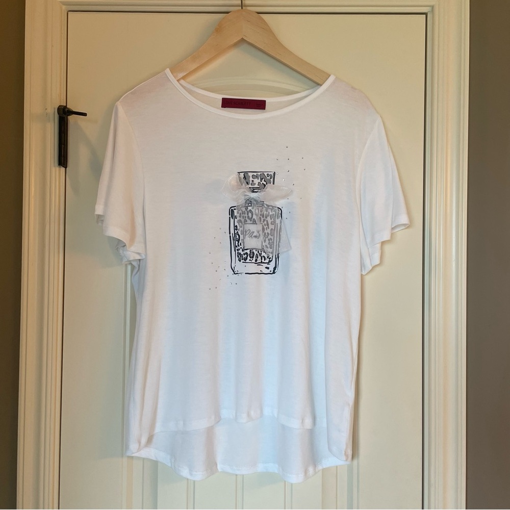 Love Scarlett White Graphic T-Shirt
